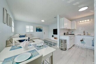 7308 Sunset Ave in Panama City, FL - Building Photo - Building Photo