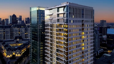 2811 Maple in Dallas, TX - Building Photo - Building Photo