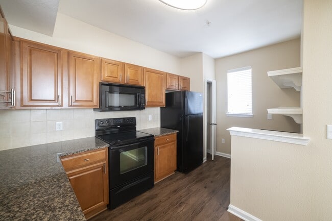 The Fenwick Apartment Homes in Humble, TX - Building Photo - Interior Photo