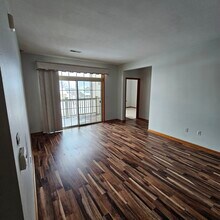 16925 Stonewall Dr in Jackson, WI - Building Photo - Building Photo