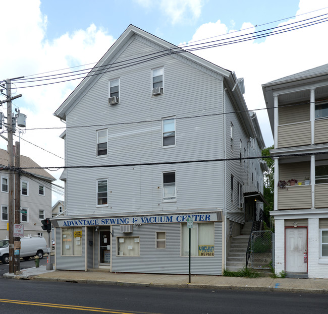 543 Branch Ave in Providence, RI - Building Photo - Building Photo