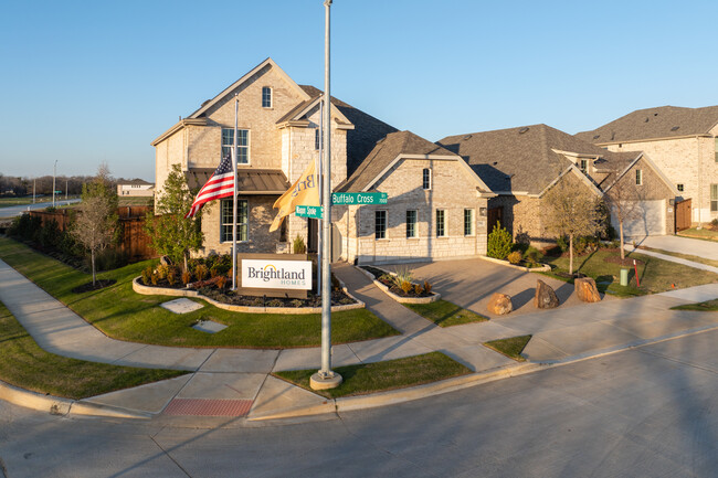 7250 Randol Mill Rd in Fort Worth, TX - Foto de edificio - Building Photo