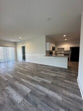 5472 N Colburn Ct in Bel Aire, KS - Building Photo - Building Photo