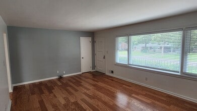 2101 Wrocklage Ave in Louisville, KY - Building Photo - Building Photo