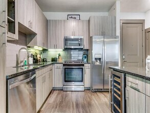 120 W CityLine Dr-Unit -ID1035230P in Dallas, TX - Building Photo - Building Photo