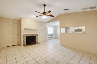 619 Luther Dr in Georgetown, TX - Foto de edificio - Building Photo