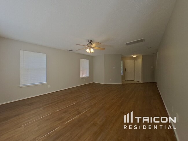 33107 Cottonwood Bend in Magnolia, TX - Building Photo - Building Photo
