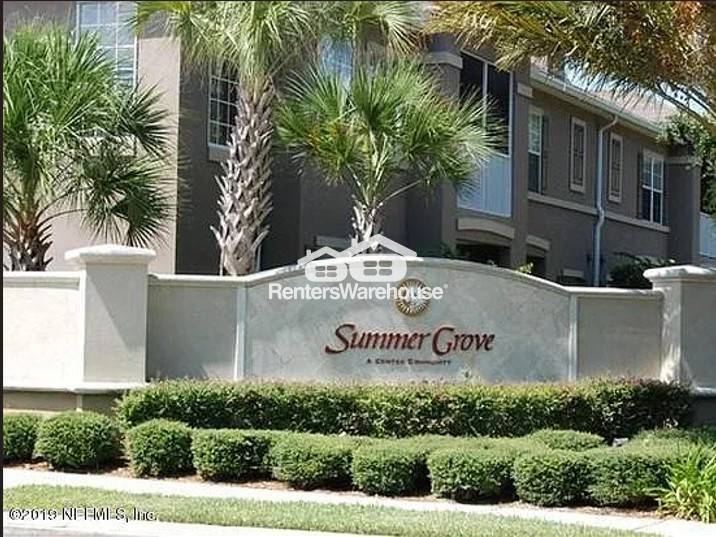 9759 Summer Grove Way E in Jacksonville, FL - Building Photo