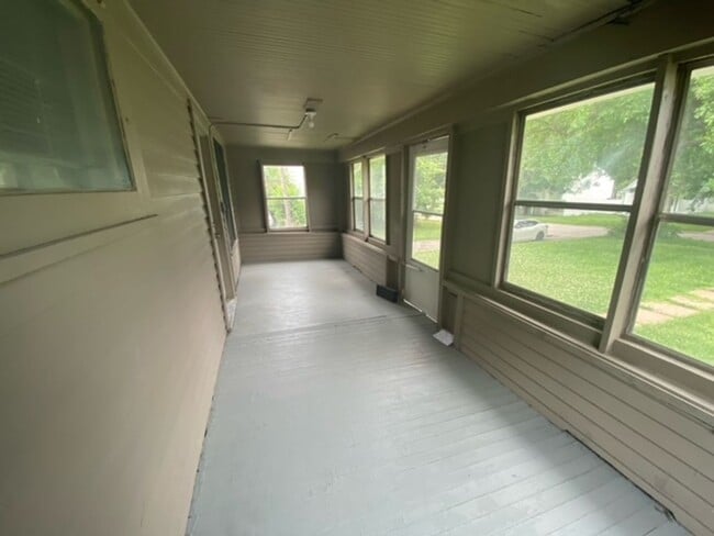 4216 Larimore Ave in Omaha, NE - Foto de edificio - Building Photo