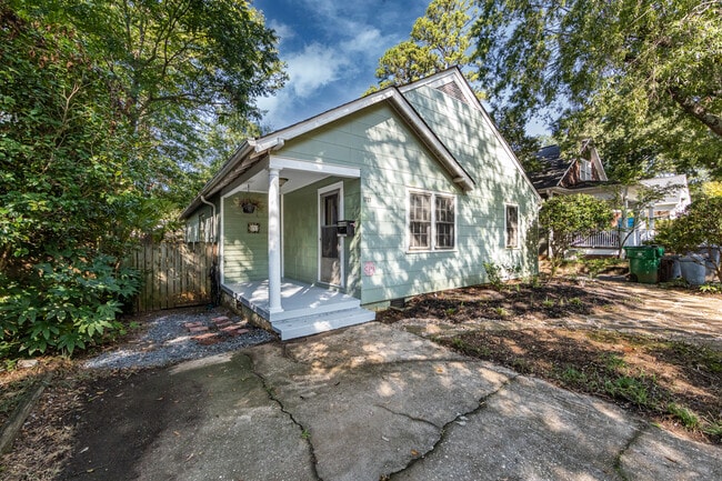 1719 Club Rd, Unit 1719 in Charlotte, NC - Foto de edificio - Building Photo