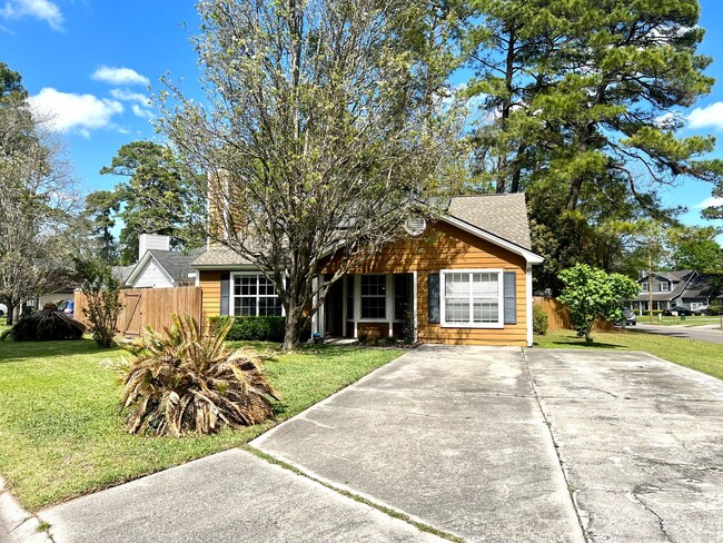 2202 Washington St in Savannah, GA - Building Photo - Building Photo