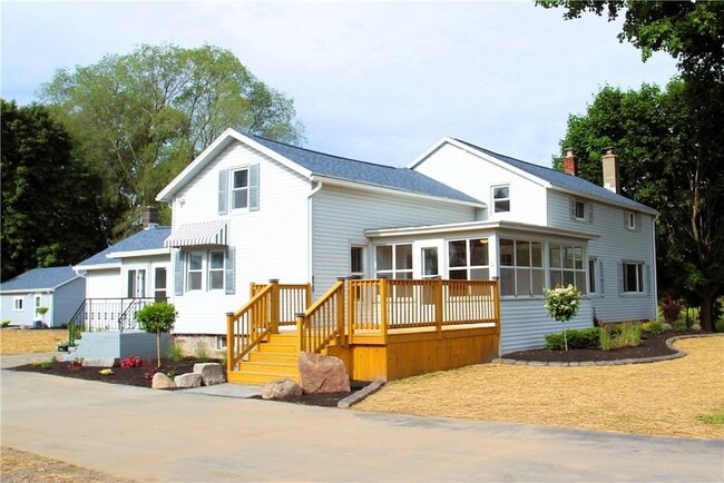 property at 829 Moscow Rd