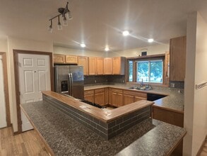 340 Union Lake Rd in White Lake, MI - Building Photo - Building Photo