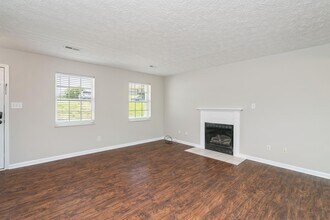 8295 Oak Terrace Ln in Powell, TN - Building Photo - Building Photo