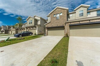 17704 Agave Ln in Dallas, TX - Building Photo - Building Photo