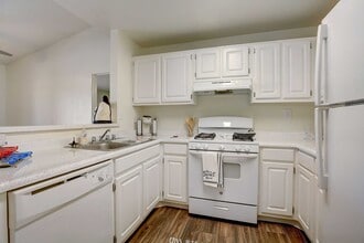 The Pines Henderson in Henderson, NV - Foto de edificio - Building Photo