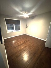 860 N Elston Ave in Chicago, IL - Building Photo - Building Photo