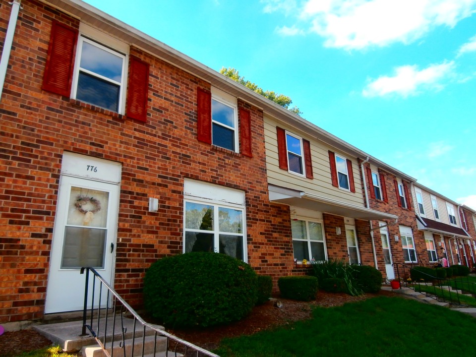 Piedmont Apartments in Portland, IN - Building Photo