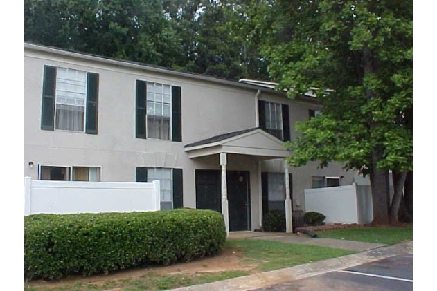 Kristopher Woods Apartments