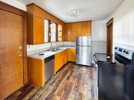 1012-1014 Louisa St in Williamsport, PA - Building Photo