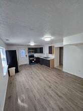 13536 S Rose Hill Dr in Riverton, UT - Foto de edificio - Building Photo