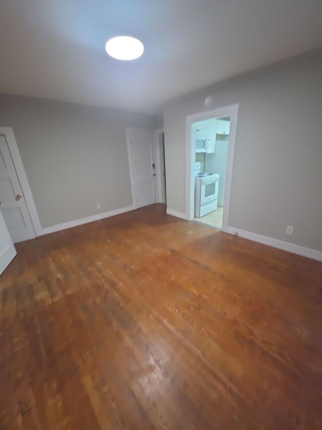 124 N Main St in Sparta, TN - Building Photo - Building Photo