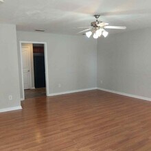 8316 Ramstone Way in Nashville, TN - Foto de edificio - Building Photo