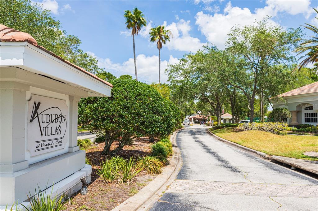 13917 Fairway Island Dr in Orlando, FL - Building Photo