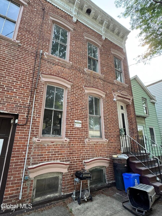 property at 305 2nd St