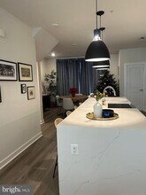 209 Market Square NW in Vienna, VA - Building Photo - Building Photo