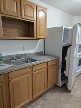 35 Canadaway St, Unit Upper East in Fredonia, NY - Building Photo - Building Photo