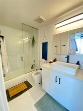 725 NE 22nd St in Miami, FL - Building Photo - Building Photo