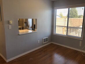 600 SW Crestview St, Unit 14 in Pullman, WA - Foto de edificio - Building Photo
