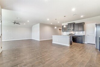 1358 Rolling Mdws Dr in Cedar Hill, TX - Building Photo - Building Photo