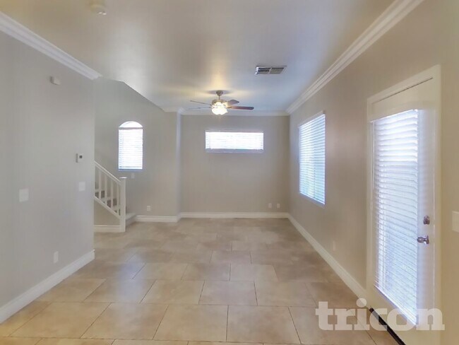 6046 W Traviata Ave in Las Vegas, NV - Building Photo - Building Photo