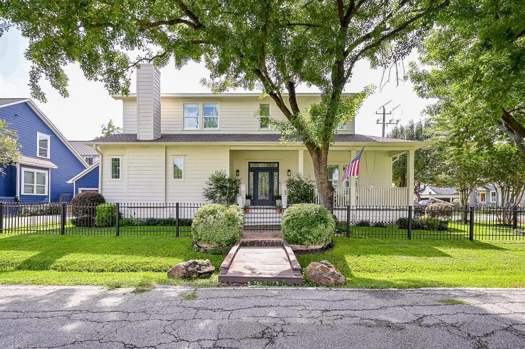 1502 Nicholson St in Houston, TX - Building Photo