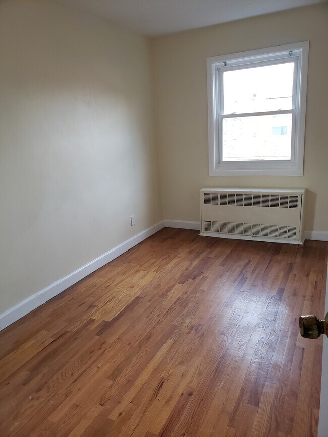 1465 E 99th St in Brooklyn, NY - Building Photo - Building Photo