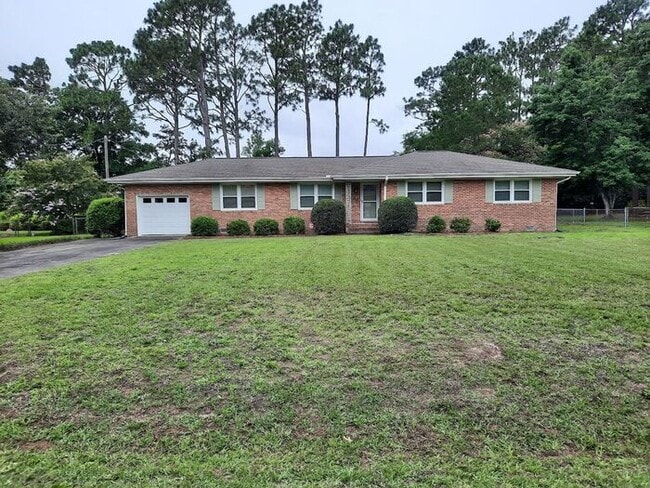 210 Madeline Dr in Wilmington, NC - Building Photo - Building Photo