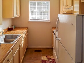 496 Lancaster Creek Rd in Lancaster, VA - Building Photo - Building Photo