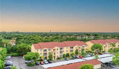 4635 Saint Croix Ln, Unit 1215 in Naples, FL - Building Photo - Building Photo