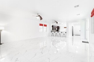 3212 Sisley Garden Ave in Henderson, NV - Building Photo - Building Photo