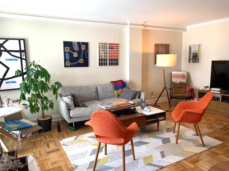 2475 Virginia Ave NW, Unit 617 in Washington, DC - Foto de edificio