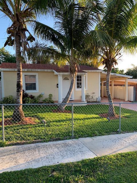 924 Green St in West Palm Beach, FL - Building Photo