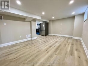 282 E 18th St in Hamilton, ON - Building Photo - Building Photo