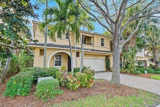 1043 Vintner Blvd in Palm Beach Gardens, FL - Building Photo - Building Photo