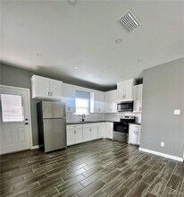 12501 N 39th St in McAllen, TX - Foto de edificio - Building Photo