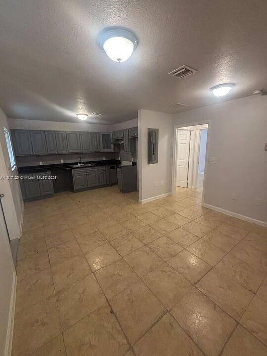 14000 NE 2nd Ave-Unit -14004 in Miami, FL - Building Photo - Building Photo