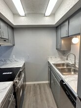 6705 SW Beta Ave, Unit B in Lawton, OK - Building Photo - Building Photo