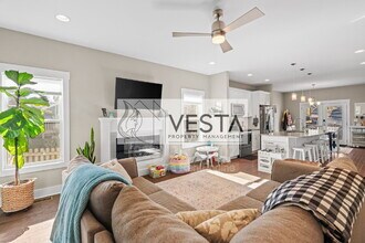 4 Lola Lilly Pl in Asheville, NC - Building Photo - Building Photo