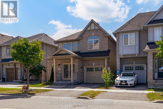 55 Formosa Ave in Ajax, ON - Building Photo - Building Photo